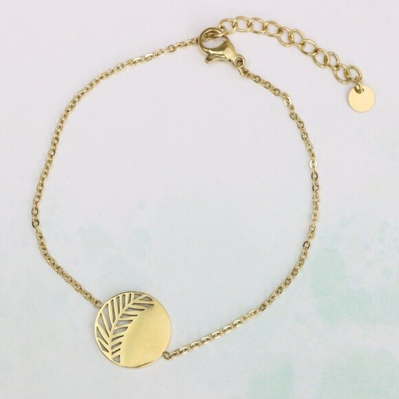 Yellow Gold Bracelet with Leaf Cutout Charm, Adjustable Size, XPBL0623 - Picture 5 of 12